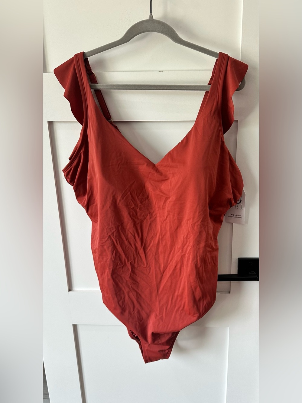 Time and Tru Women's Solid Ruffle Sleeve One Piece Swimsuit Size 3X Rusty Brick